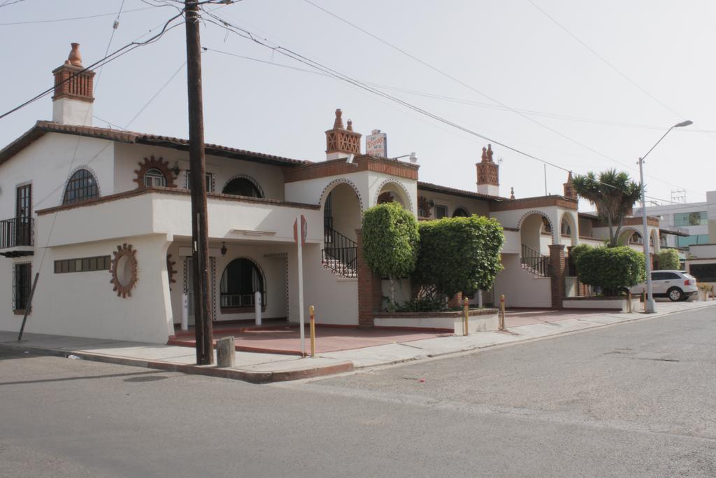 Hotel Las Dunas Ensenada Exterior photo